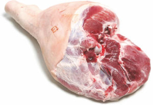 Svinjsko stegno s kostjo SI