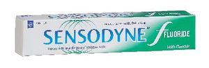Zobna pasta Sensodyne, fluor, 75 ml