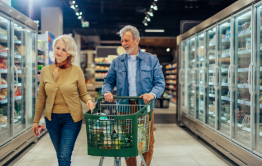 Senior nakupi prinašajo sijajen POPUST!
