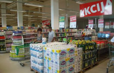 Skupina Tuš z že sedmo novo zaokrožila poletne otvoritve na tgu Bosne in Hercegovine