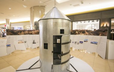 Do Aljaževega stolpa letos tudi v natikačih